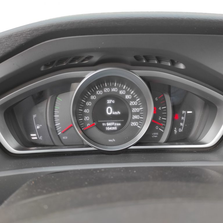VOLVO V40 1.6 D2 AUTOMÁTICO KINETIC
