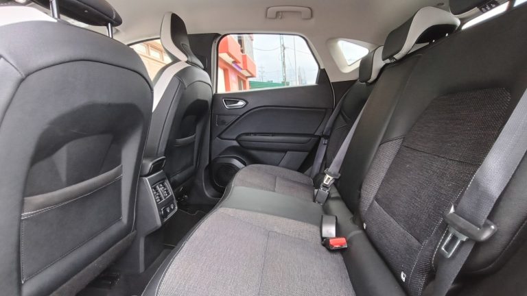 Renault Captur 1.5 Intens Blue Dci